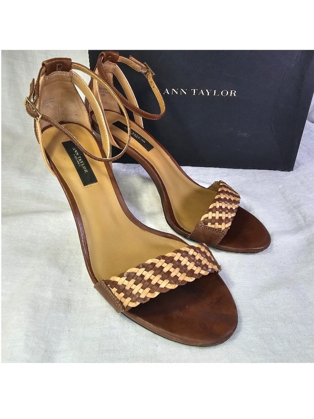 Ann Taylor Mylan 3.5” High Heel Ankle Strap Open Toe Stiletto Sandal 8 Natural